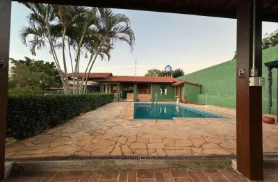 Chácara à venda em jaguariúna, núcleo urbano parque ana helena, com 3 quartos, com 2000 m²