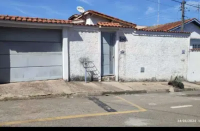 Casa à venda em jaguariúna, centro, com 2 quartos, com 82 m²