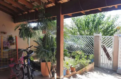 Casa à venda em jaguariúna, jardim europa, com 3 quartos, com 180 m²