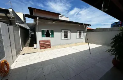 Casa à venda em jaguariúna, jardim europa, com 4 quartos, com 237 m²
