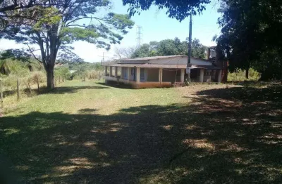 Sítio à venda em jaguariúna, borda mata, com 2 quartos, com 63000 m²