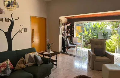 Casa à venda em jaguariúna, loteamento santo antonio, com 3 quartos, com 240 m²