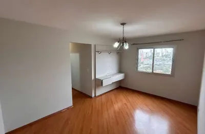 Apartamento reformado para venda na chácara klabin com 3 quartos (sendo 1 suíte) e 1 vaga coberta e demarcada