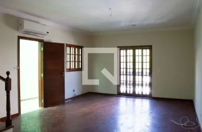 Casa com 3 quartos à venda na Rua Dona Maria Emília Neves Ferro Silva, 336, Padroeira, Osasco