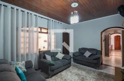 Casa com 3 quartos à venda na Rua Ana Martinelli Lovera, 235, Umuarama, Osasco