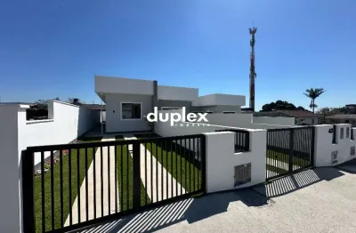 Casa térrea geminada com 2 dormitórios e 2 vagas no bairro ipiranga
