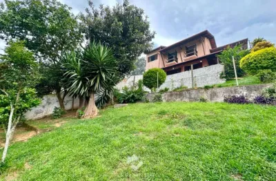 Casa Duplex Encantadora em Teresópolis, RJ - Oportunidade Imperdível!