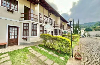 Casa de condomínio mobiliada com 2 quartos no parque imbuí - teresópolis