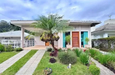 Casa com 4 suítes à venda na cascata do imbuí – teresópolis – 282m² com lazer completo