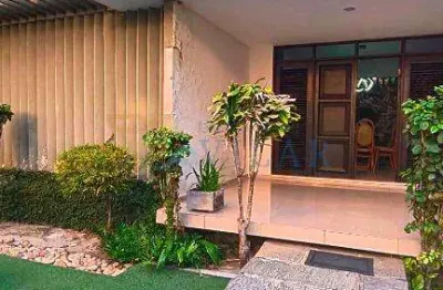 Casa com 3 quartos para alugar no Manaíra, João Pessoa 