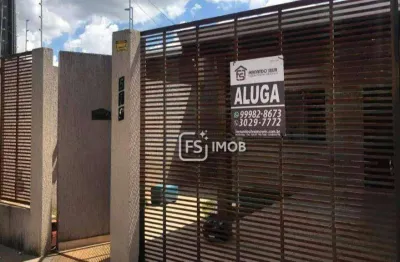 Casa com 3 dormitórios para alugar, 85 m² por R$ 1.700,01/mês - Jardim Vale Verde - Londrina/PR