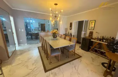 Apto Amplo de 195m² com 4 Quartos e 2 Vagas – Excelente Localização na Aviação