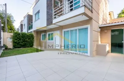 Imperdível residência à venda em curitiba-pr, no bairro portão: 3 quartos, 1 suíte, 3 salas, 3 banheiros, 4 vagas e 195,59 m² de área.