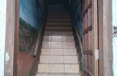 Casa com 3 quartos à venda na rua jussara, 582, sítio cercado, curitiba por r$ 800.000