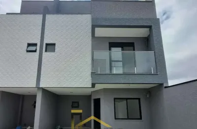 Venda de Casa em Condomínio de Luxo em Curitiba-PR, Bairro Uberaba, 3 Quartos e 120m² - Imperdível!