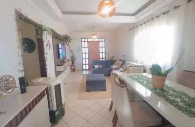 Casa com 4 quartos à venda na Rua Antônio Laureano de Souza, Vila Luciana, Goiânia