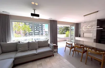 Belíssimo Garden suspenso, no Água Verde, com clima de casa, em Curitiba