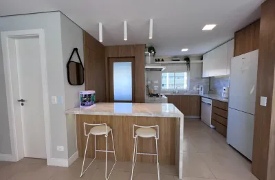 Belíssimo Garden suspenso, no Água Verde, com clima de casa, em Curitiba