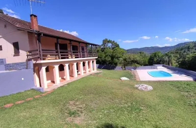 Sítio com ampla casa e piscina a venda em picada café na serra gaúcha
