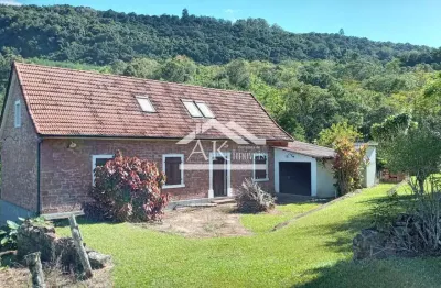 Sítio com casa centenária e arroio a venda em linha nova na serra gaúcha