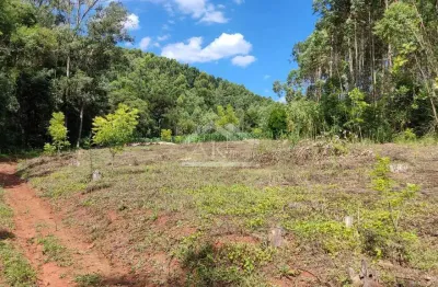 Sítio com riacho e casa enxaimel à venda em nova petrópolis na serra gaúcha