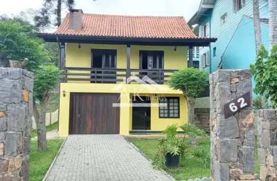 Casa com dois quartos e sala com lareira à venda em nova petrópolis na serra gaúcha