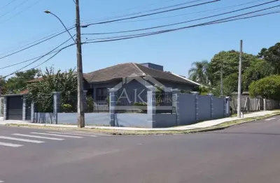 Casa de esquina com piscina à venda em são leopoldo rs