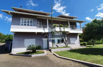 Casa ampla à venda no bairro pinhal alto em nova petrópolis, na serra gaúcha