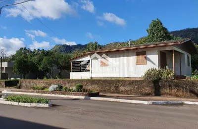Casa com 3 quartos à venda no centro comercial de picada café, na serra gaúcha