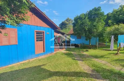 Duas casas com 2 quartos cada, à venda em picada café na serra gaúcha