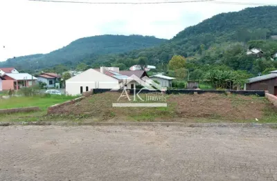 Terreno em loteamento tranquilo à venda na cidade de picada café, na serra gaúcha
