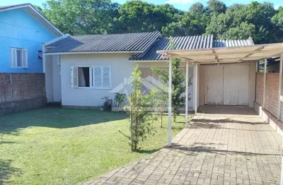 Casa de três quartos com amplo terreno, localizada no loteamento heylmann em picada café - serra gaúcha
