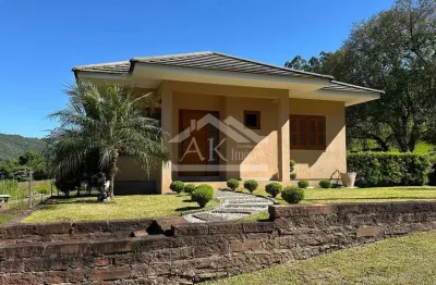 Casa com dois quartos e com uma bela vista à venda em picada café na serra gaúcha