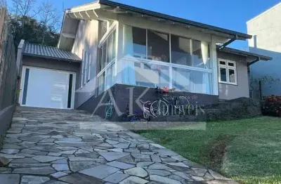 Linda casa com 3 quartos à venda na cidade de picada café, na serra gaúcha