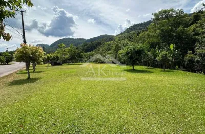 Amplo terreno com fundos para arroio à venda em Picada Café na Serra Gaúcha