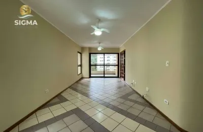 Apartamento na praia 3 quartos 1 suíte sacada 2 quadra do mar pitangueiras guarujá.