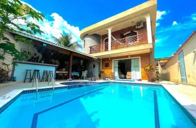 Casa à venda com 4 dormitórios - piscina e churrasqueira - condomínio com segurança e lazer - jardim albamar, guarujá/sp