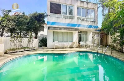Frente mar - casa à venda com 4 suítes - piscina e churrasqueira - 5 vagas - enseada - guarujá/sp