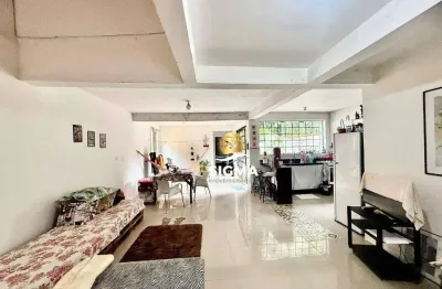 Casa com 2 quartos sendo 1 suíte à venda, 220 m² por R$ 700.000 - Balneário Praia do Pernambuco - Guarujá/SP.