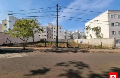 Terreno à venda no Parque Universitário, Americana 