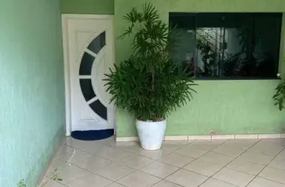 Sobrado à venda no planalto do sol, santa bárbara d'oeste com 3 quartos (1 suíte) e garagem para 3 carros.