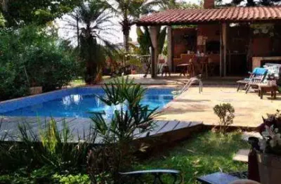 Chácara à venda no riviera em americana com 3 quartos (1 suíte) e piscina.