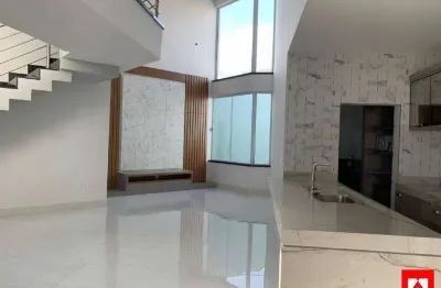 Casa à venda no bairro reserva centenária em santa bárbara d'oeste com 3 quartos e 6 vagas de garagem.