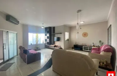 Casa com 3 quartos à venda no Jardim Ipiranga, Americana 