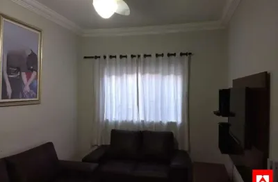 Apartamento à venda no condomínio regina em americana