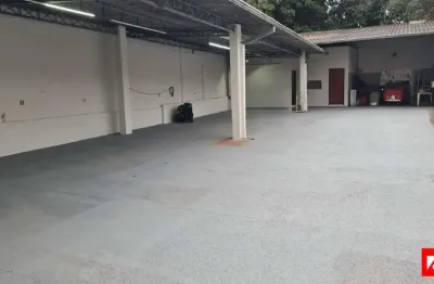 Casa ampla com salão ao lado à venda no centro de santa bárbara d'oeste