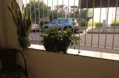 Casa ampla com salão ao lado à venda no centro de santa bárbara d'oeste