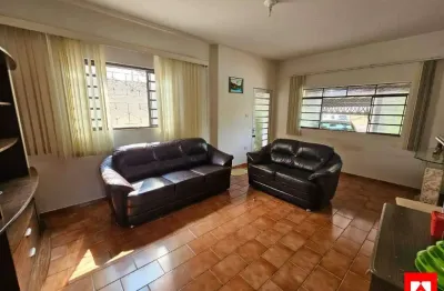 Casa ampla com edícula à venda na vila linópolis, em santa bárbara d'oeste