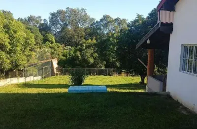 Chácara à venda no condomínio jatobá em limeira com 3 quartos e área externa ampla
