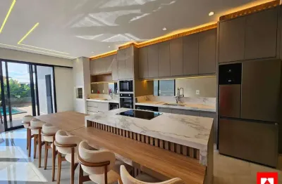 Casa alto padrão à venda no residencial jardim firenze em santa bárbara d'oeste com 3 quartos (3 suítes) e 4 vagas de garagem